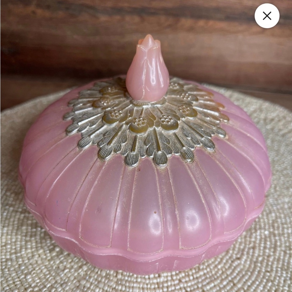 Vintage Avon Pink powder dust vanity Box